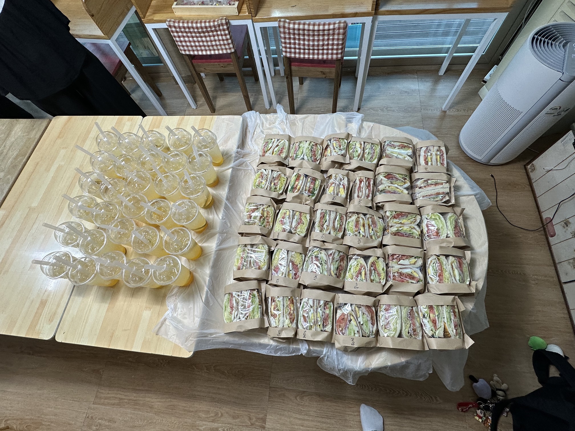 샌드위치와 음료수