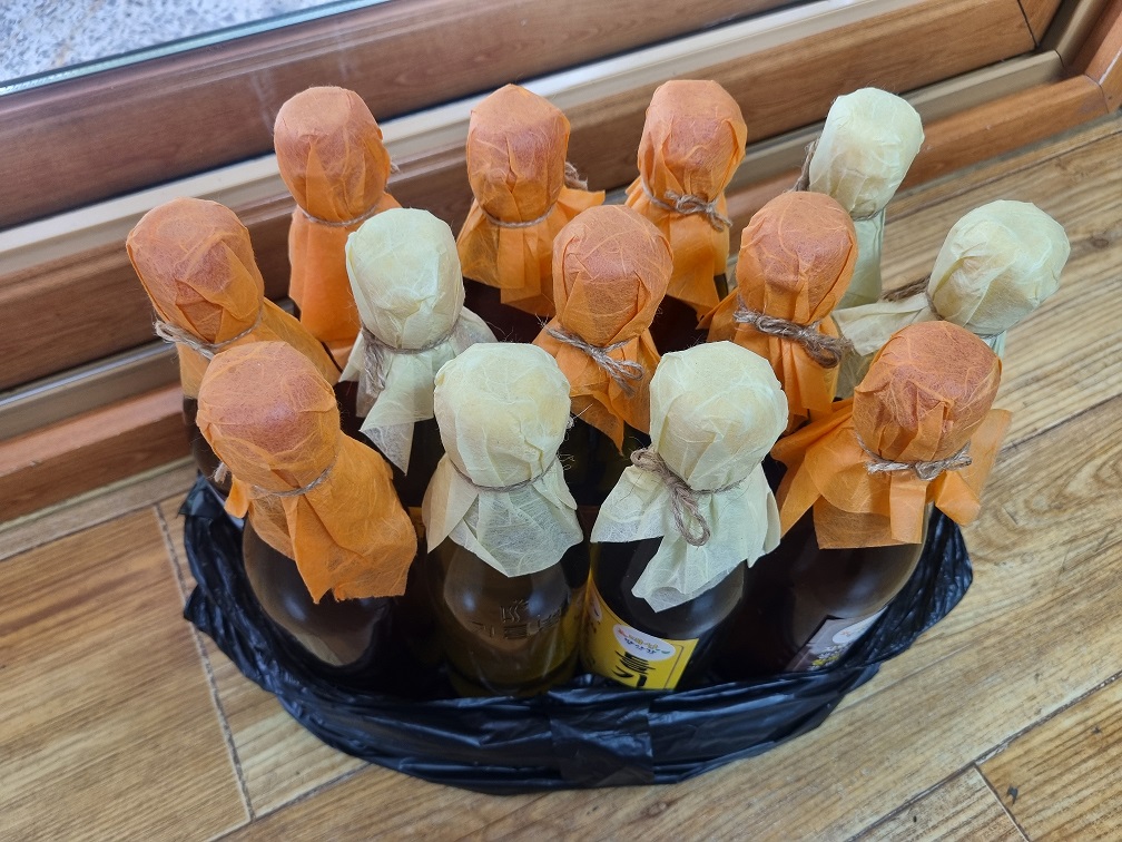 들기름과 참기름 병